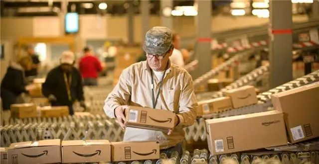 海外快遞時(shí)效對(duì)比分析-國(guó)際物流選擇攻略